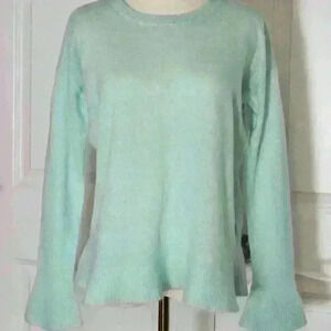Lord and Taylor Cashmere Sweater NWT XS